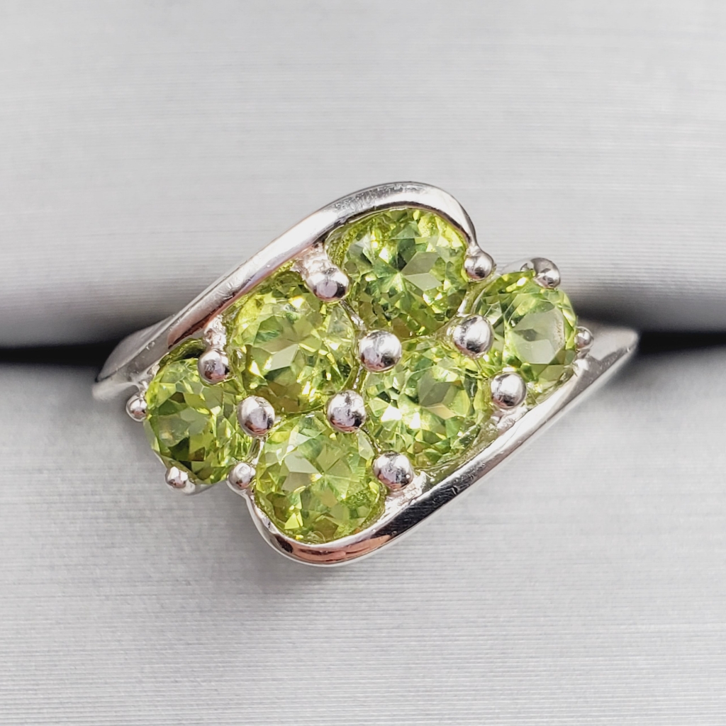 Sterling Silver Peridot Cluster Ring - Vibrant Green Stones